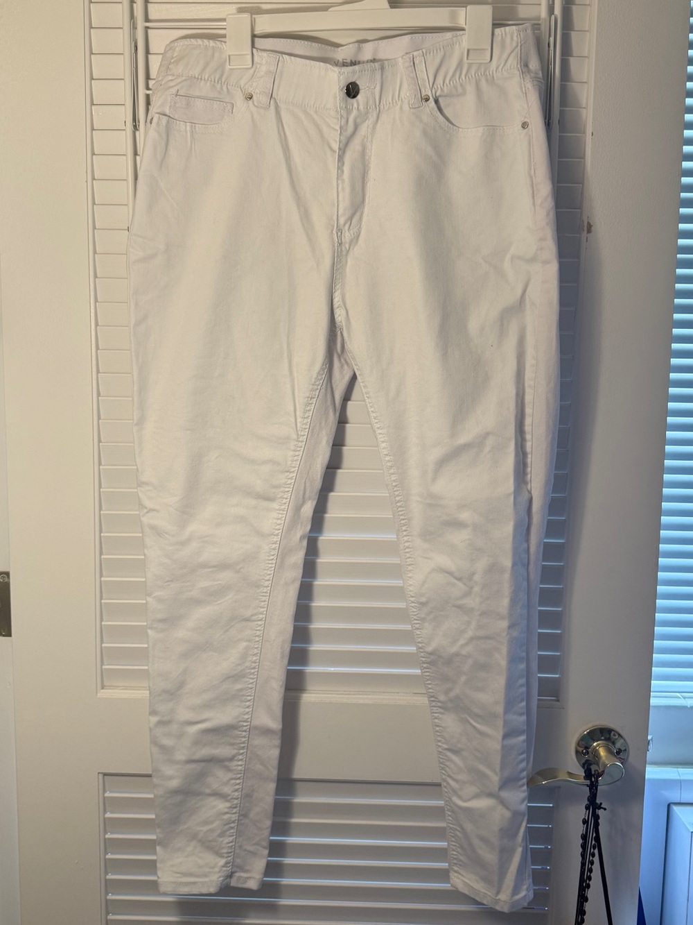 👖Venus women’s high elastic waistband jeans in White - Size 16